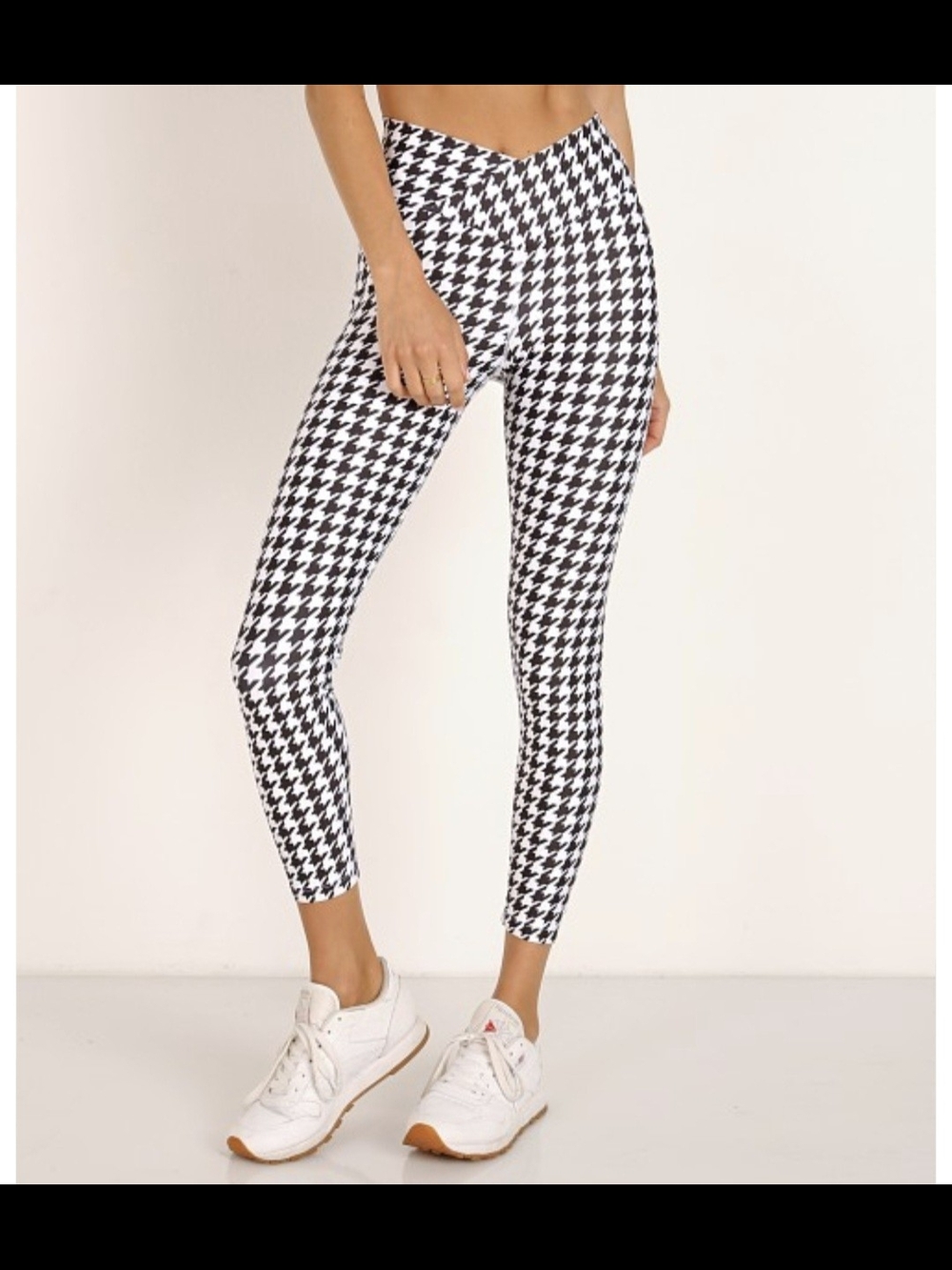 Beach Riot Black & White Houndstooth High-Waist Leggings